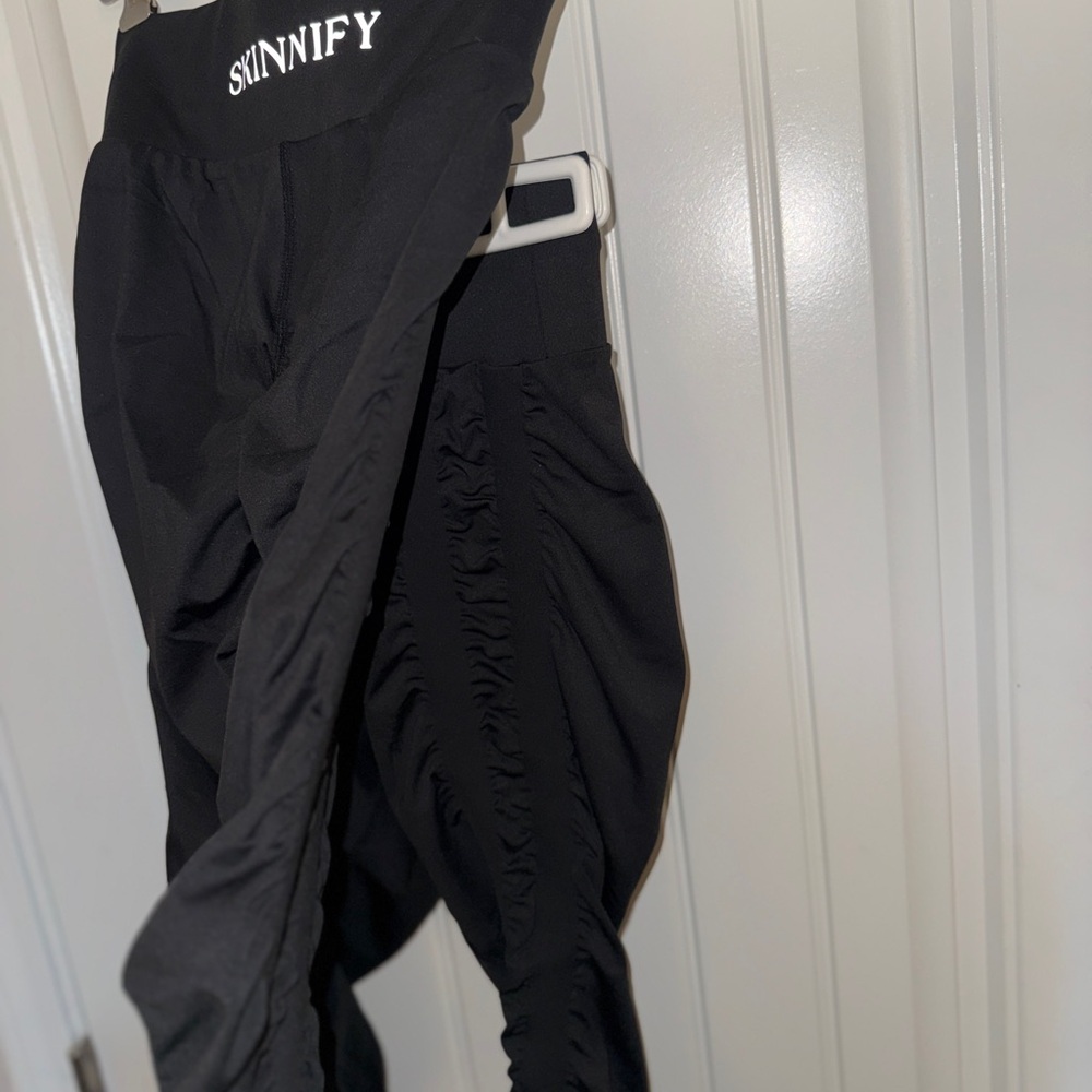 Skinnify Leggings Womens S Black Set  (2 pair) - Picture 4 of 9